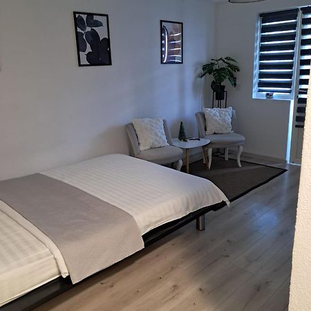 קורטאה דה ארגס Radu'S Room מראה חיצוני תמונה